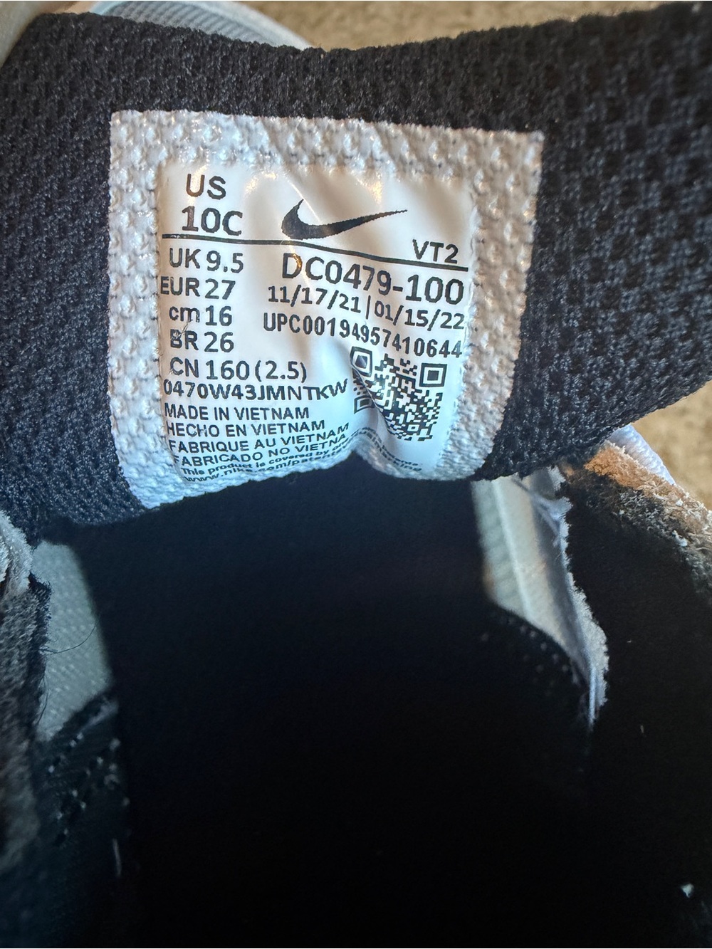 Nike Kids White and Black Athletic Sneakers - Picture 5 of 6